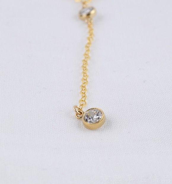 Exquisite diamond necklace metal pendant necklace