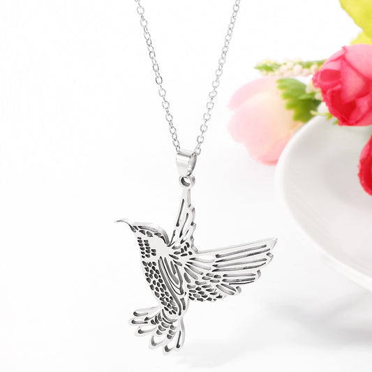 Creative Fashion Hummingbird Openwork Pendant Necklace